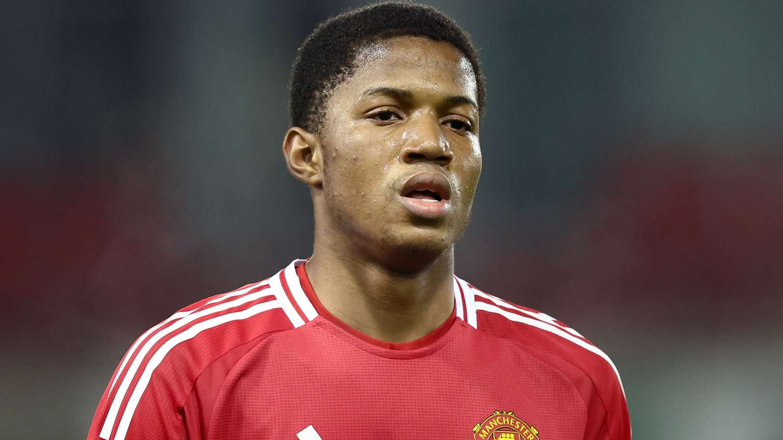 中遭遇低谷 中遭遇低谷